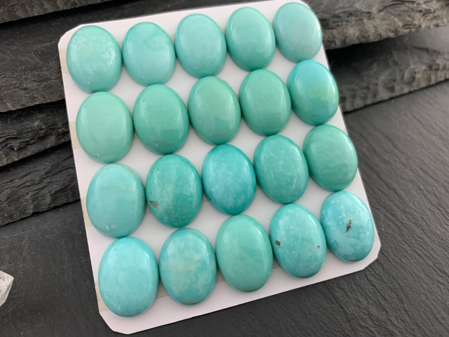 Turquoise Oval 12x16mm cabochon - Calibrated cabochons