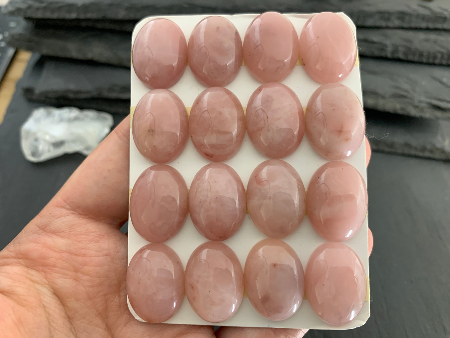 Pink Chalcedony oval 15x20mm cabochon - Calibrated cabochons