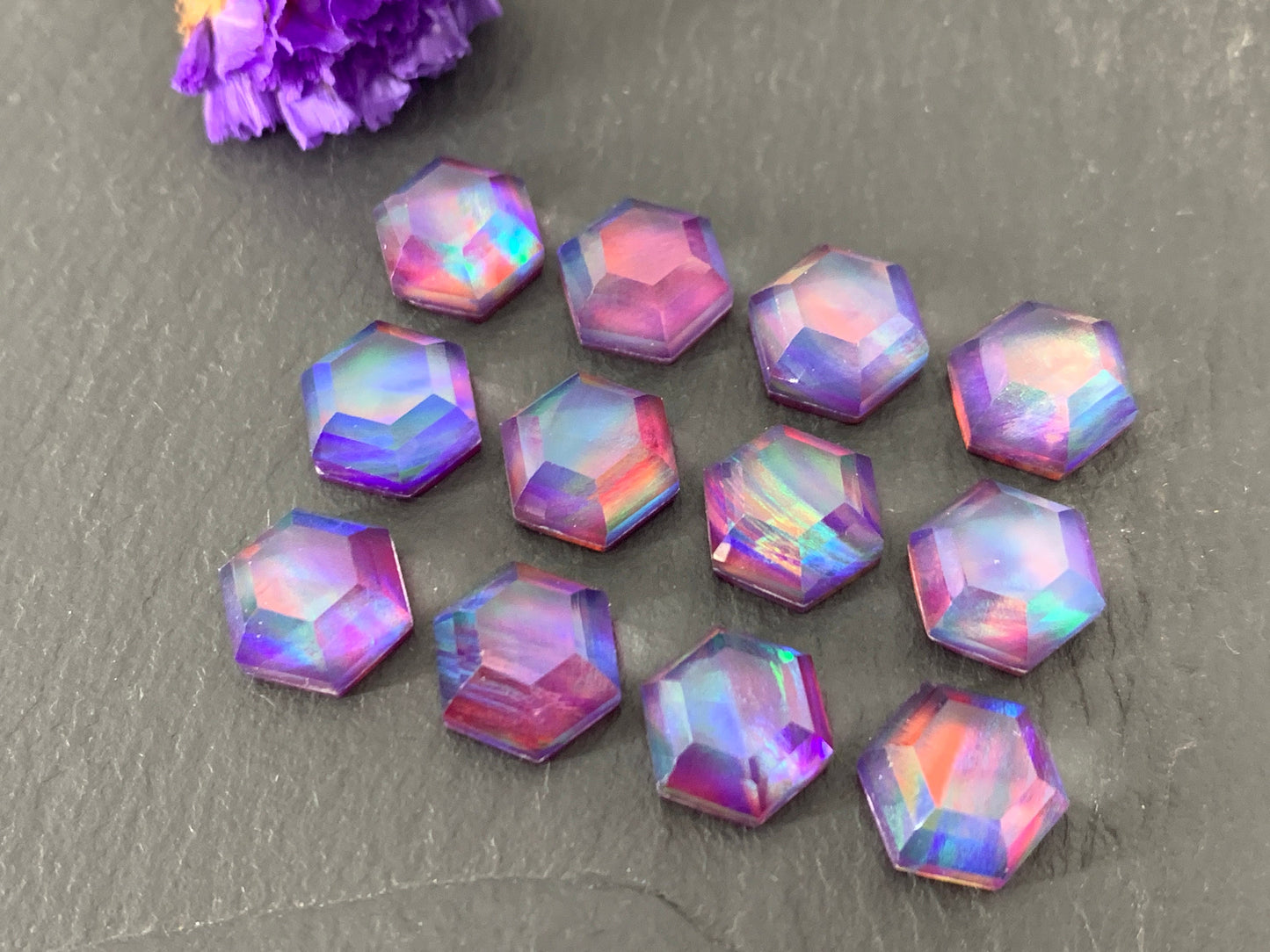 Faceted Aurora Opal hexagon 9mm cabochon - Doublet cabochons