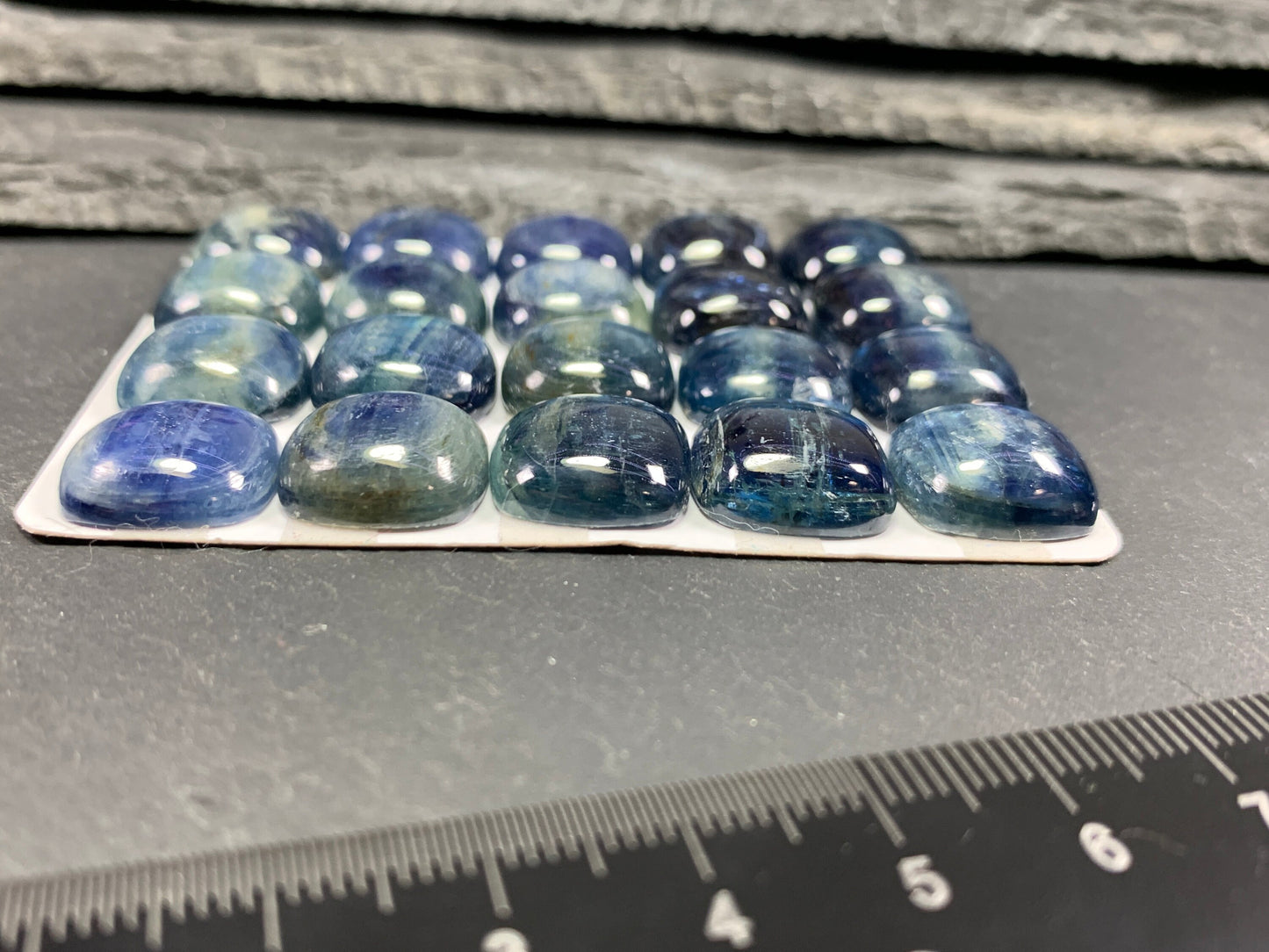 Kyanite square cushion 15mm cabochon - Calibrated cabochons