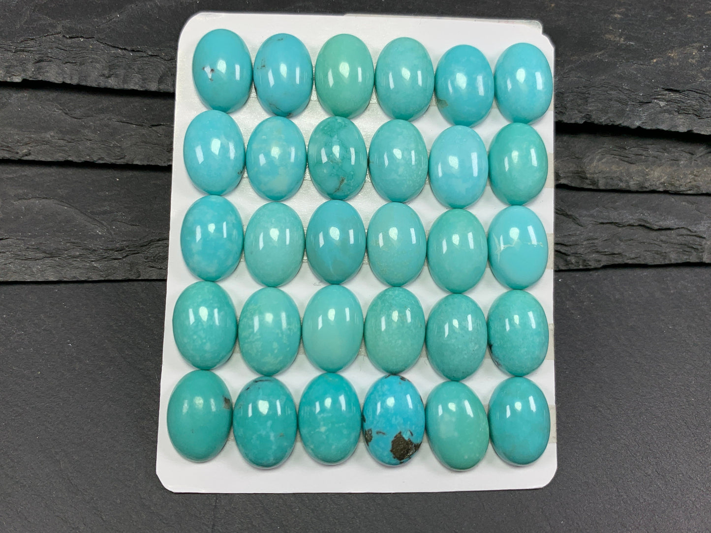 Turquoise oval 10x14mm cabochon Calibrated cabochons