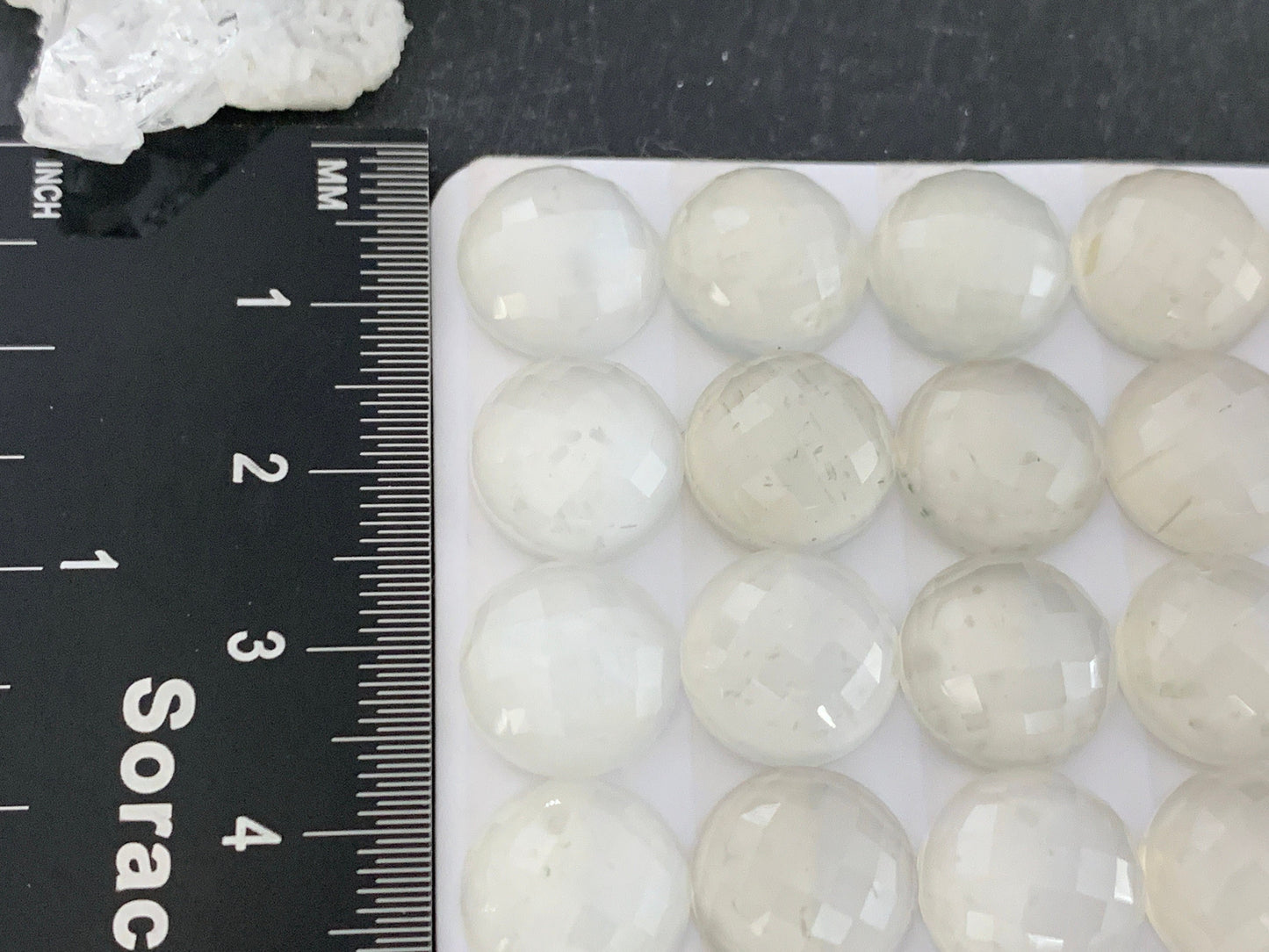 Faceted White Moonstone round 12mm cabochon - Calibrated cabochons