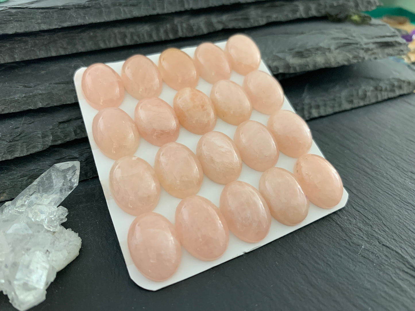 Morganite oval 13x18mm cabochon - Calibrated cabochons