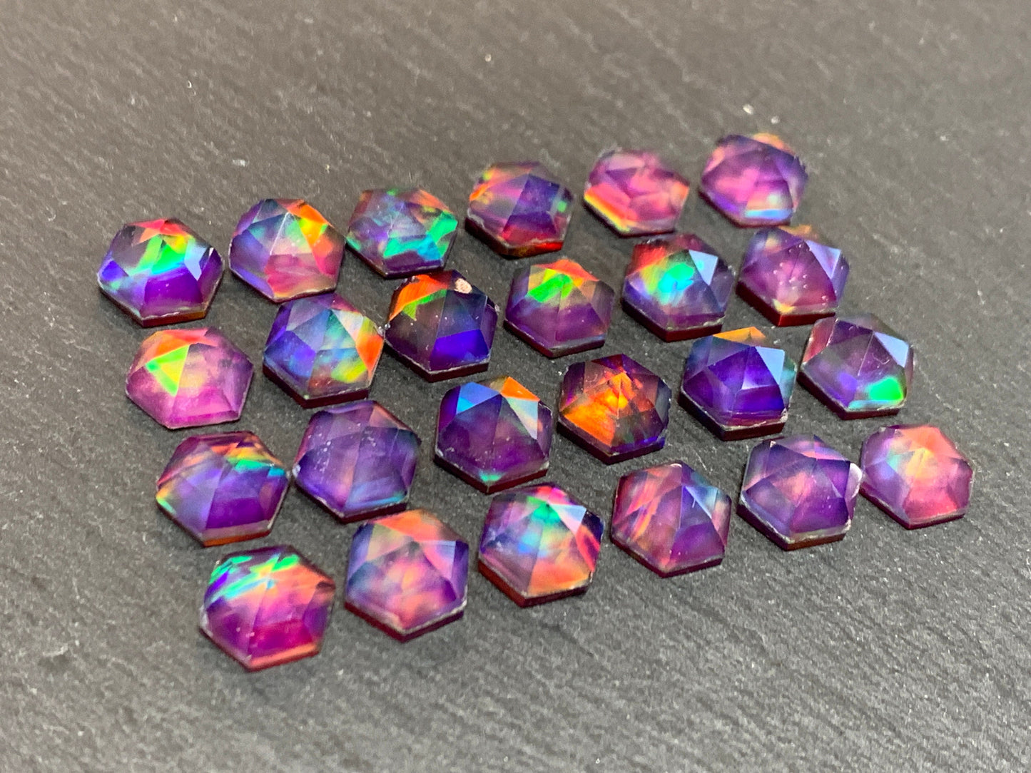 Faceted Aurora Opal hexagon 8mm cabochon - Doublet cabochon