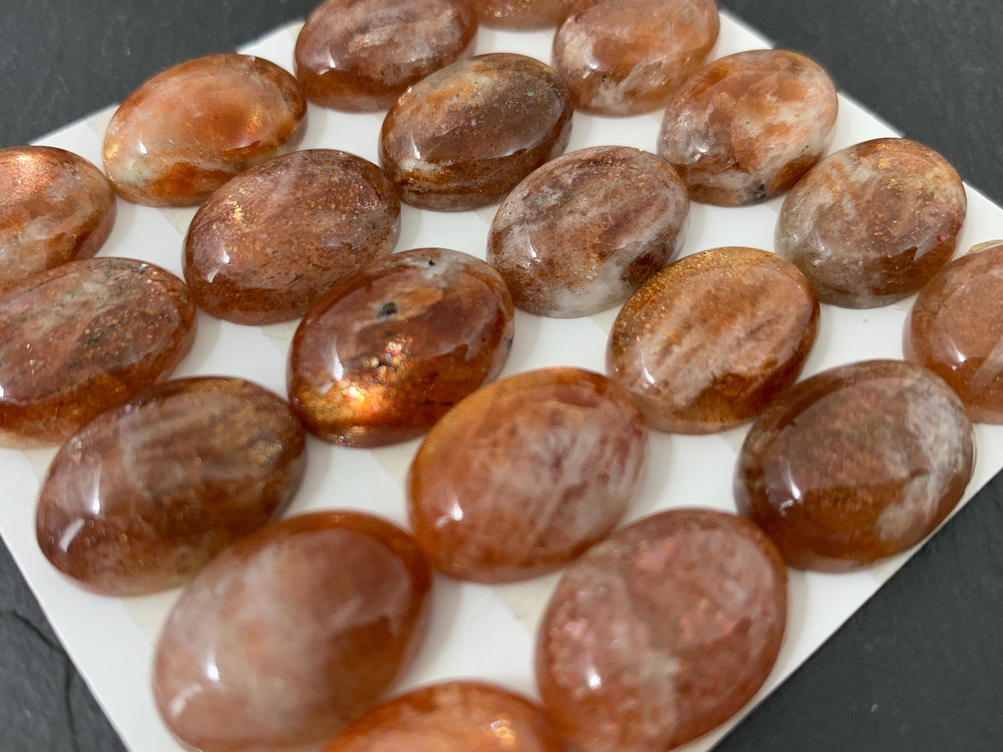 Sunstone oval 13x18mm cabochon - Calibrated cabochons