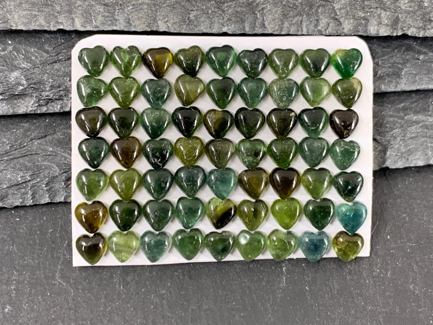 Green Tourmaline heart 5mm cabochon - Calibarted cabochons