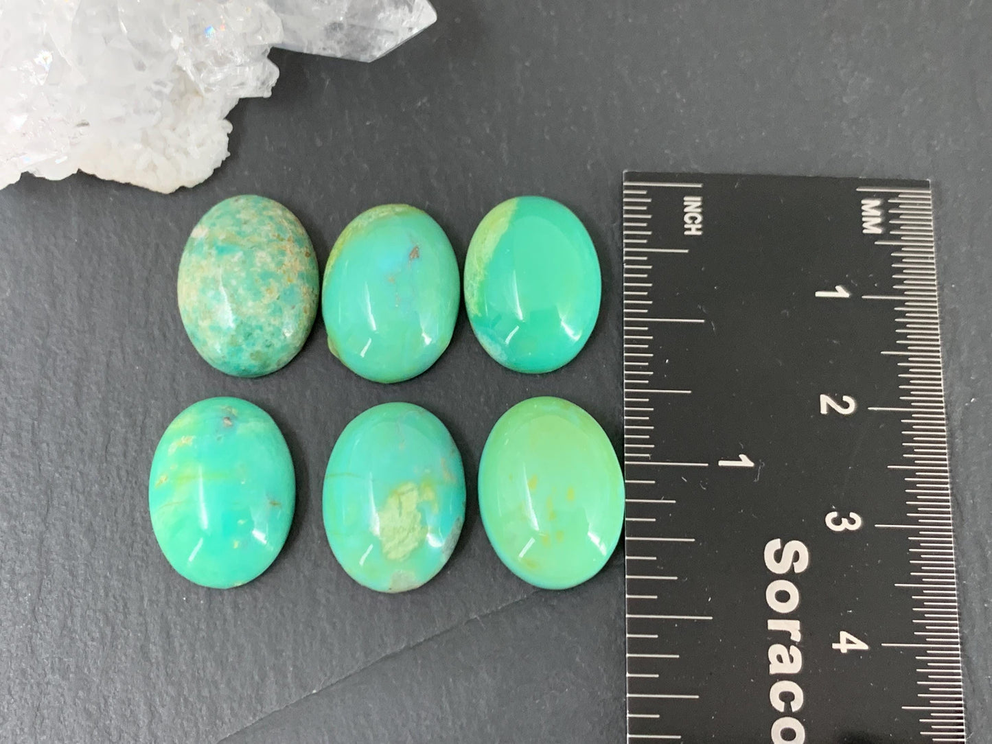 Nevada Turquoise oval 12x16mm cabochon -