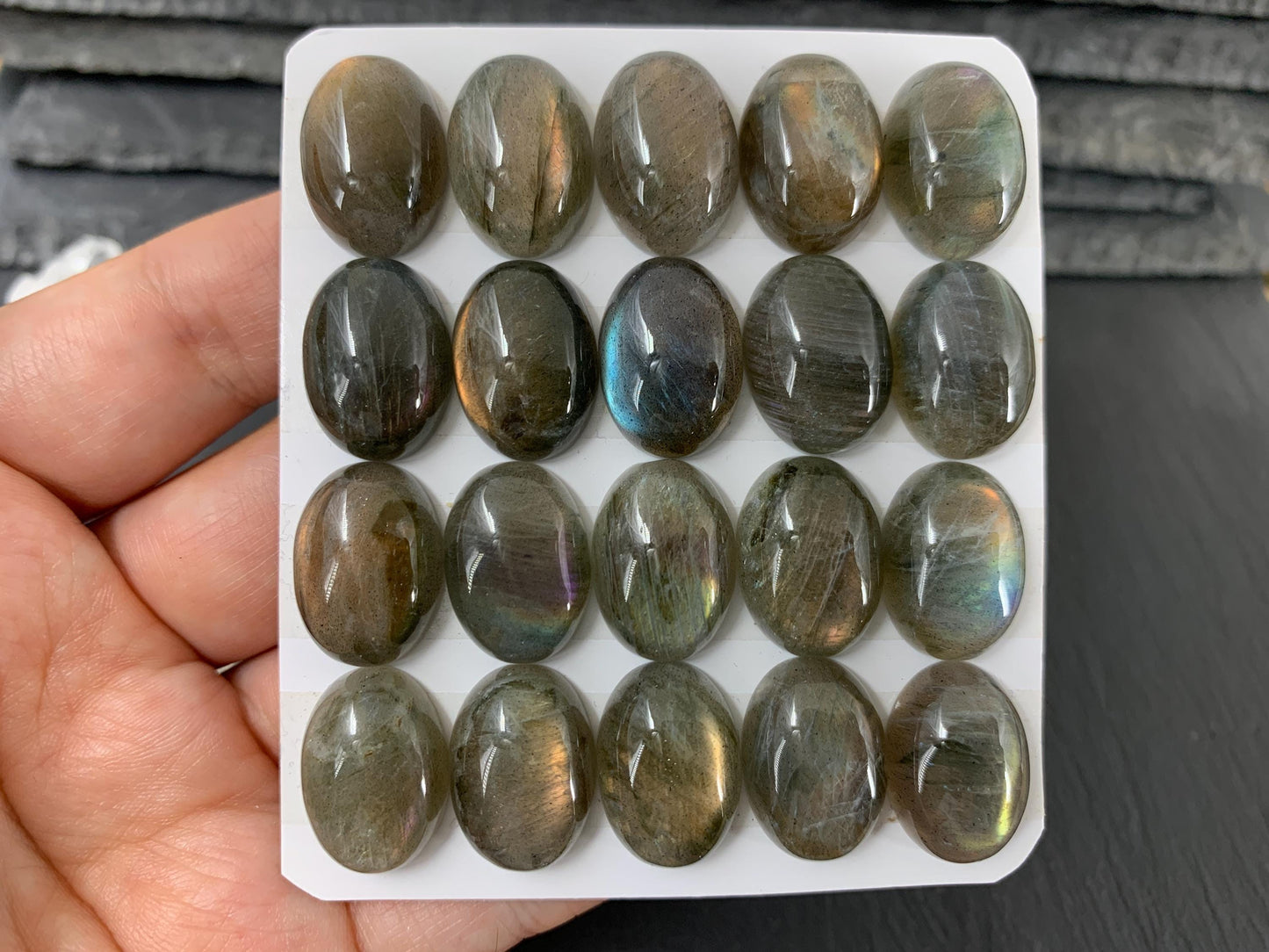 Labradorite oval 13x18mm cabochon - Calibrated cabochons