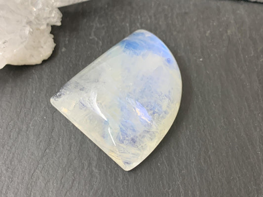 Rainbow Moonstone 30x25x10mm cabochon