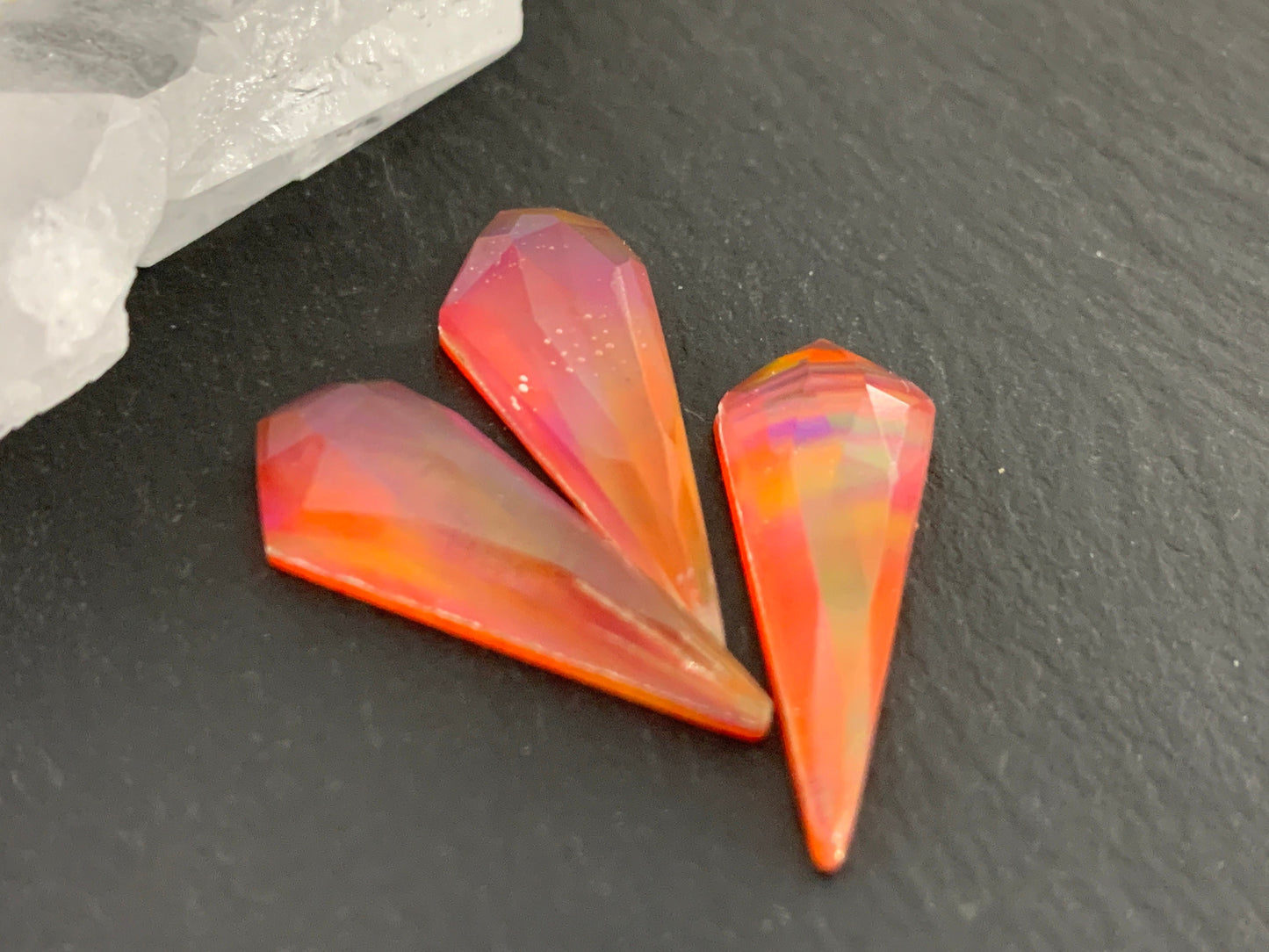 Faceted Aurora Opal kite 8x20mm cabochon - Doubte cabochon