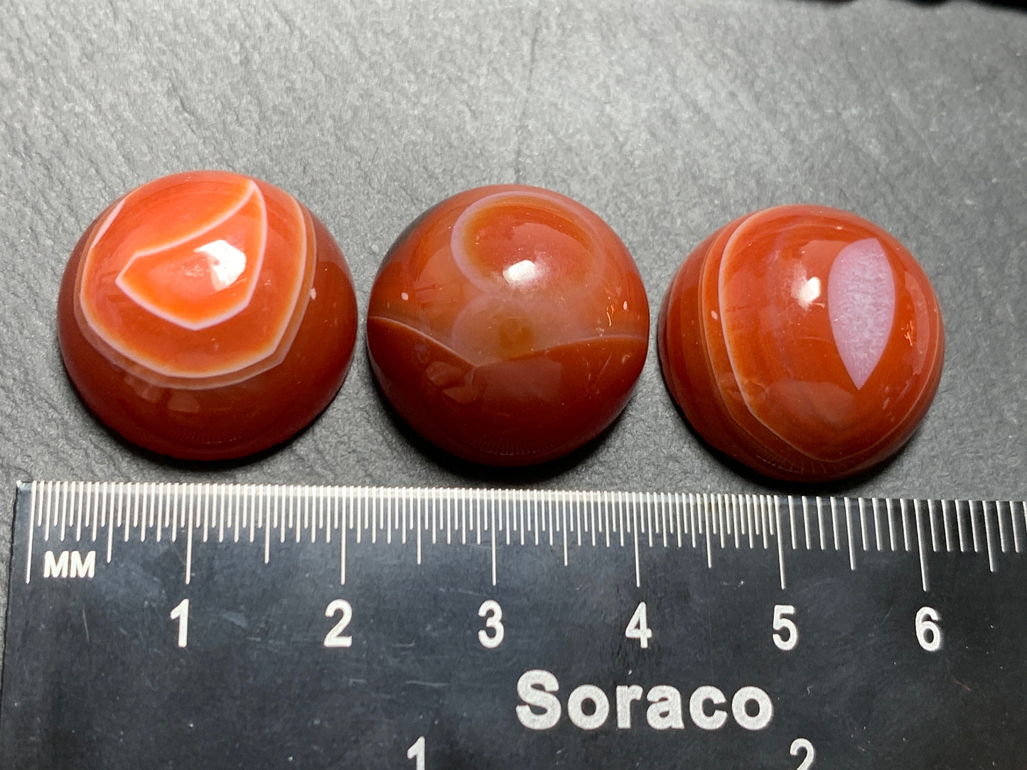 Red Agate round 20mm cabochon - Calibrated cabochons