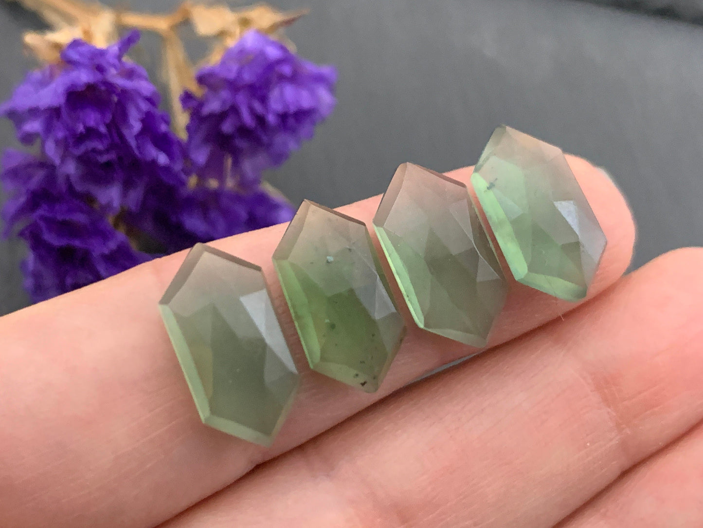 Faceted Serpentine long hexagon 8x16mm cabochon