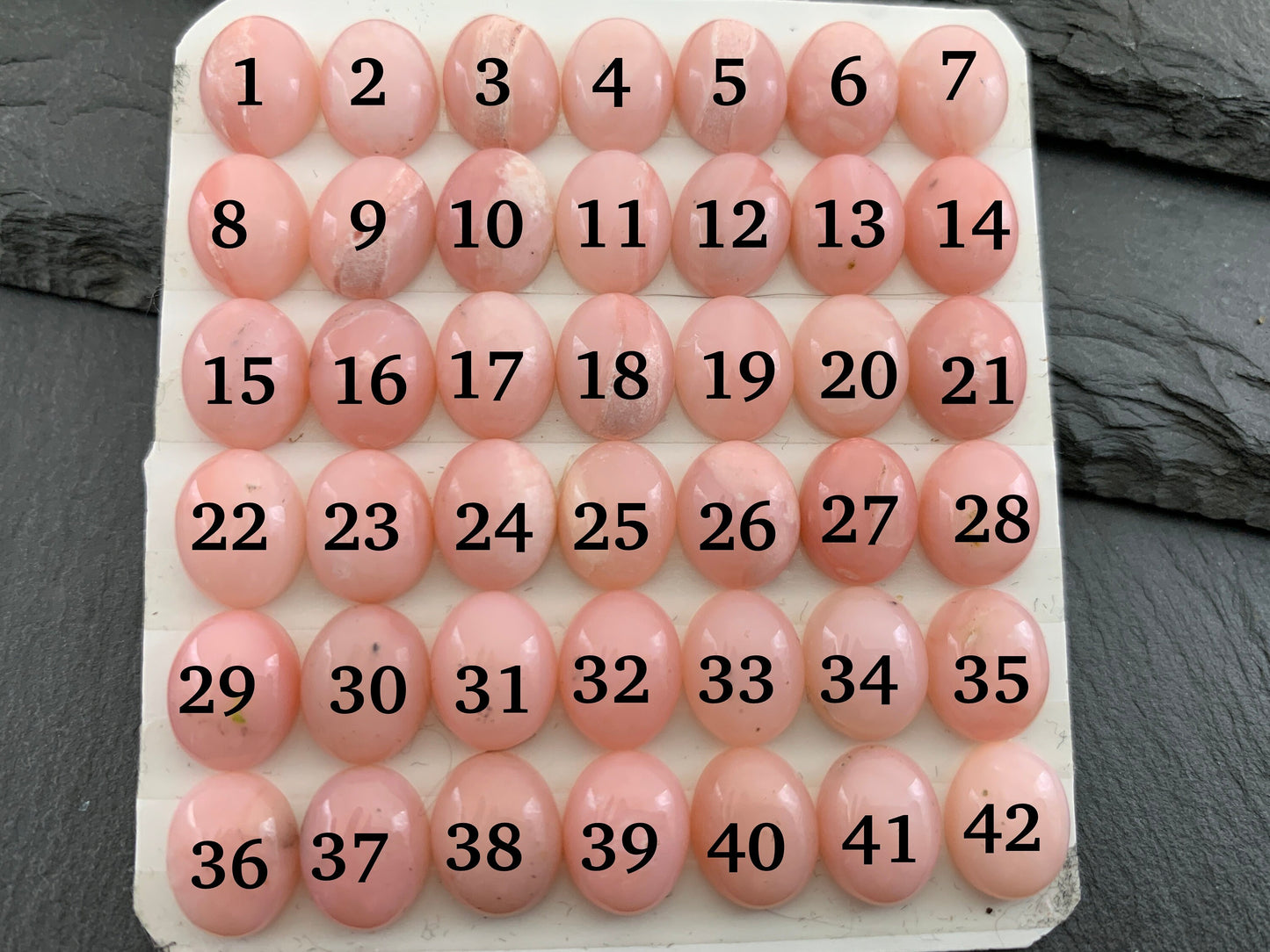 Pink Opal oval 8x10mm cabochon - Calibrated cabochons