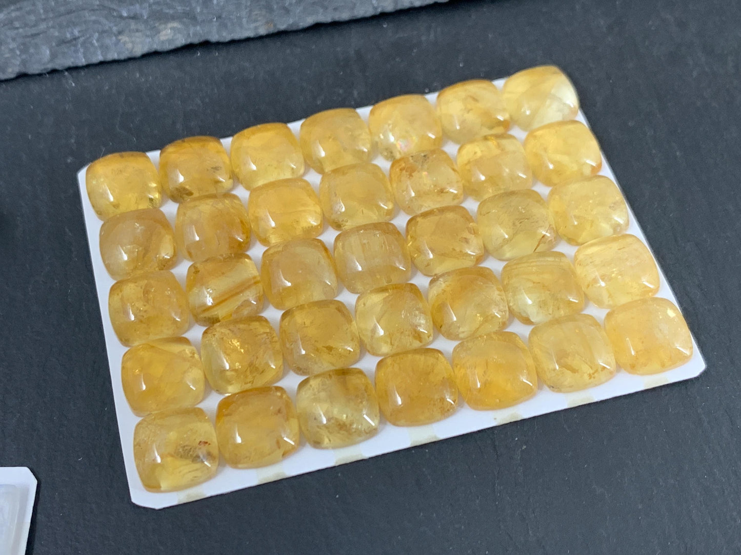 Citrine square cushion 10mm cabochon - Calibrated cabochons