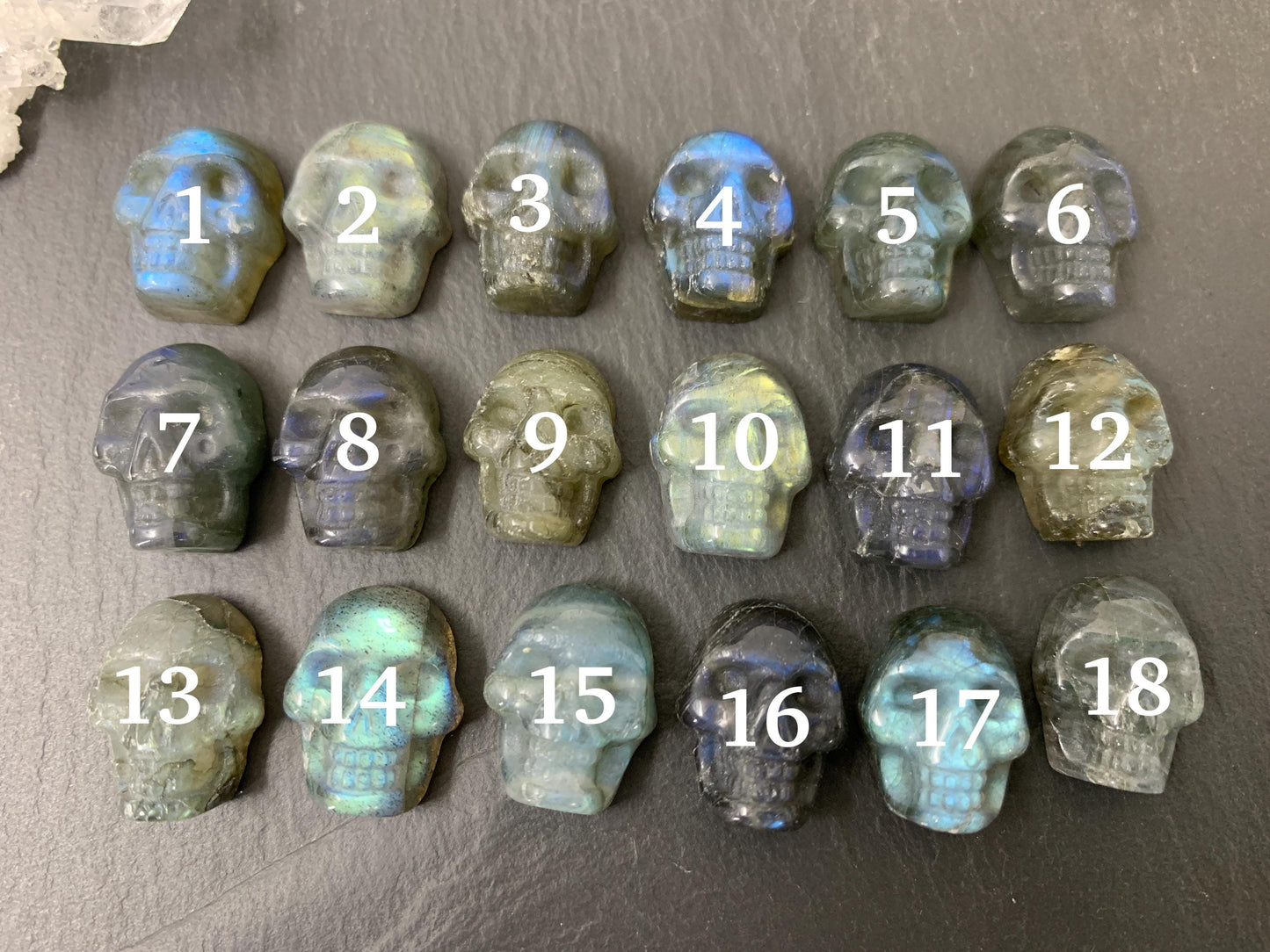 Labradorite skull 17- 18mm cabochon