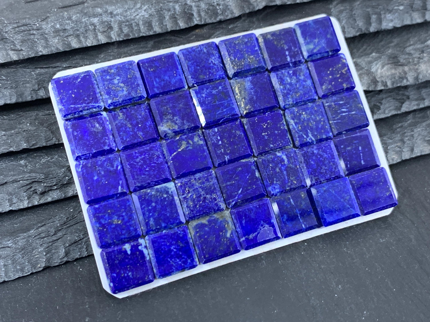 Flat Lapis Lazuli square 10mm cabochon with faceted edge - Calibrated cabochons