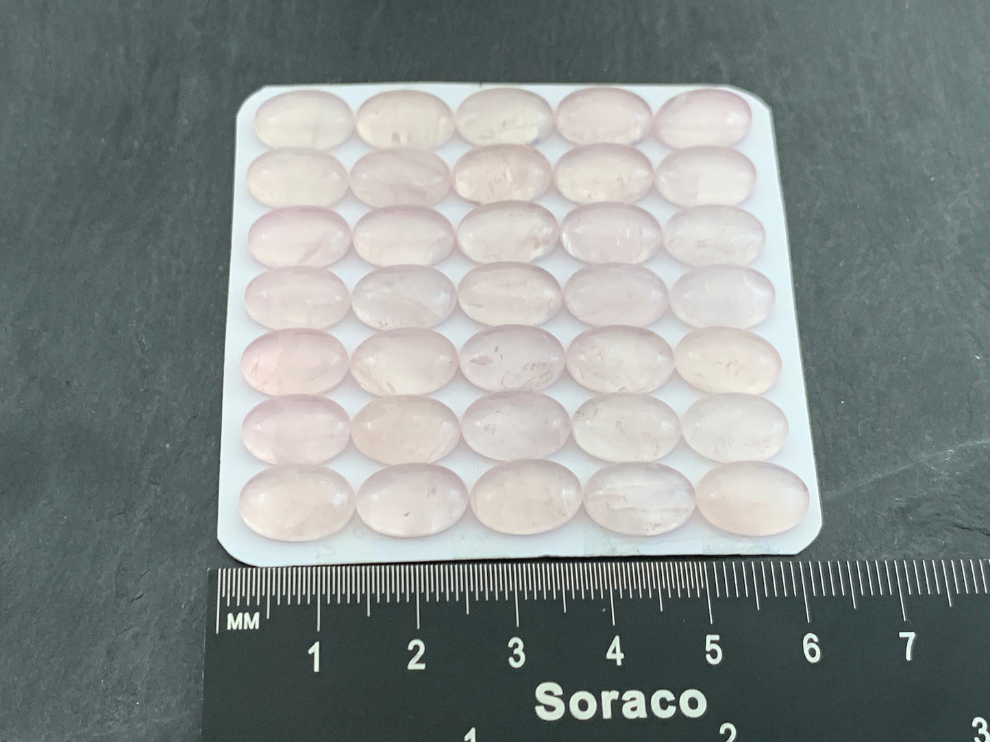Rose Quartz oval 8x12mm cabochon - Calibrated cabochons