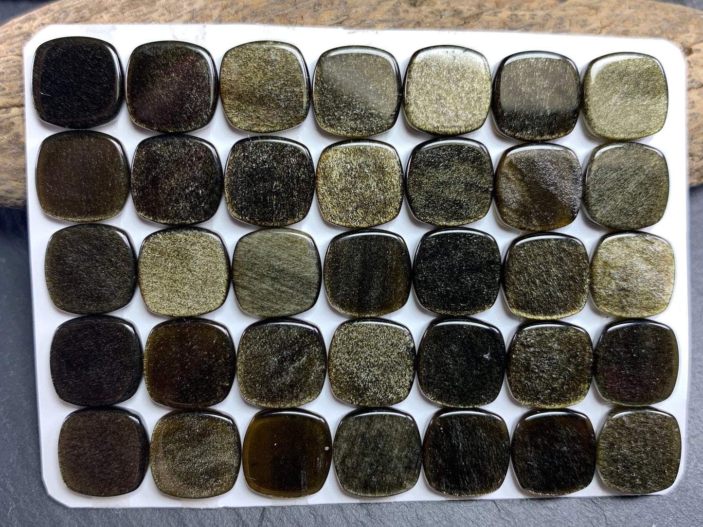 Flat Gold Obsidian square 10mm cabochon - Calibrated cabochons