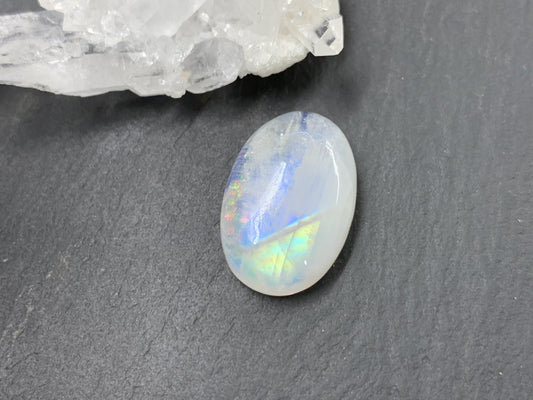 Rainbow Moonstone oval 19x13x7mm cabochon