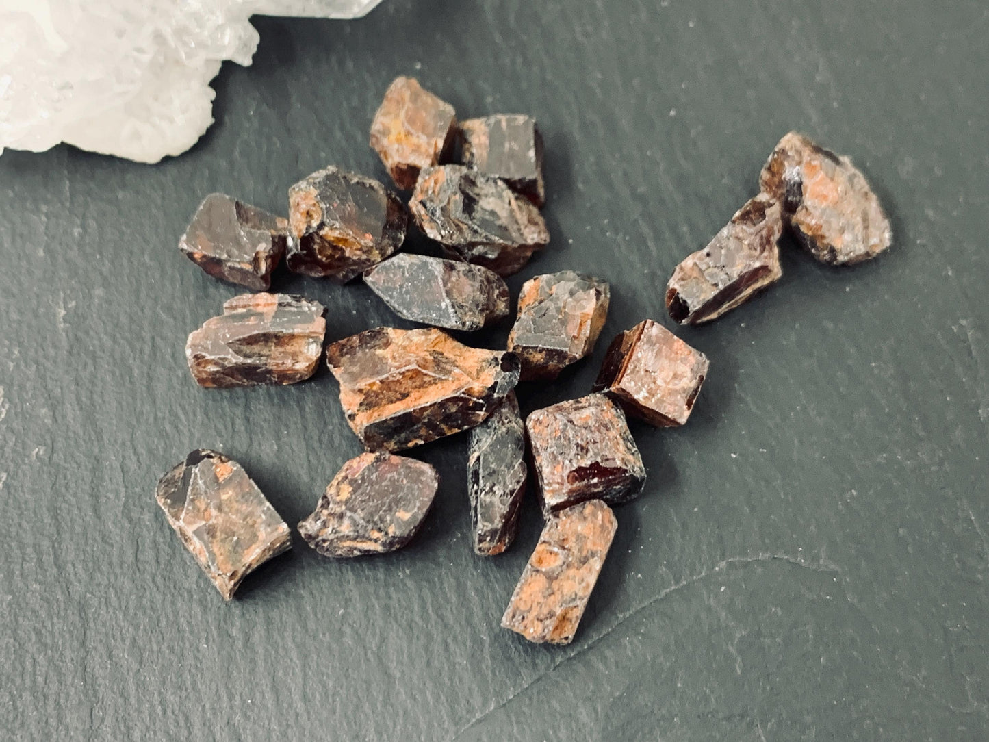 Raw Zircon 7-15mm long from Tanzania - lot of 17 piec - not drilled gemstone