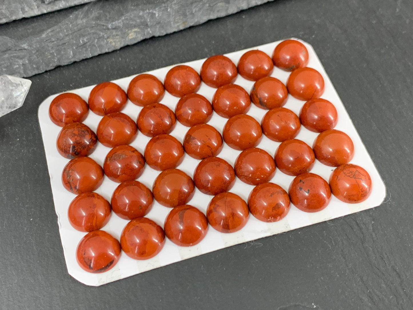 Red Jasper round 10mm cabochon - Calibrated cabochons