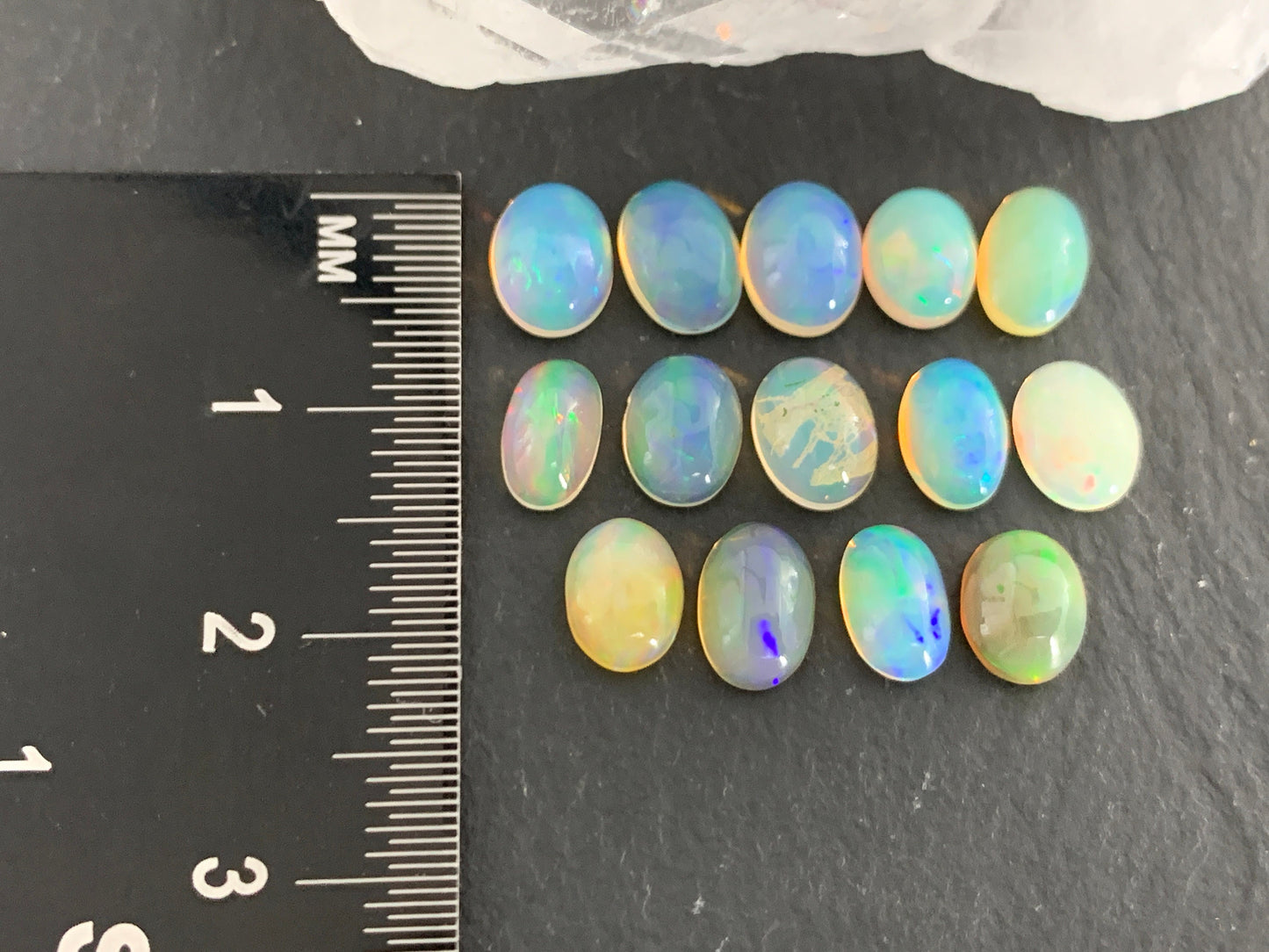 Ethiopian Opal oval 5x7mm cabochon