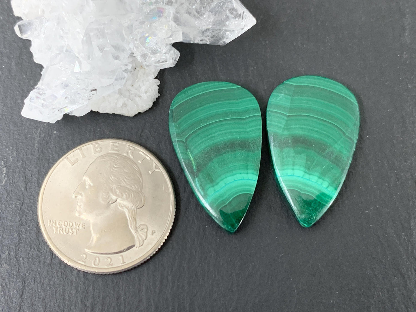 Malachite pear 17x28x4mm cabochon pair