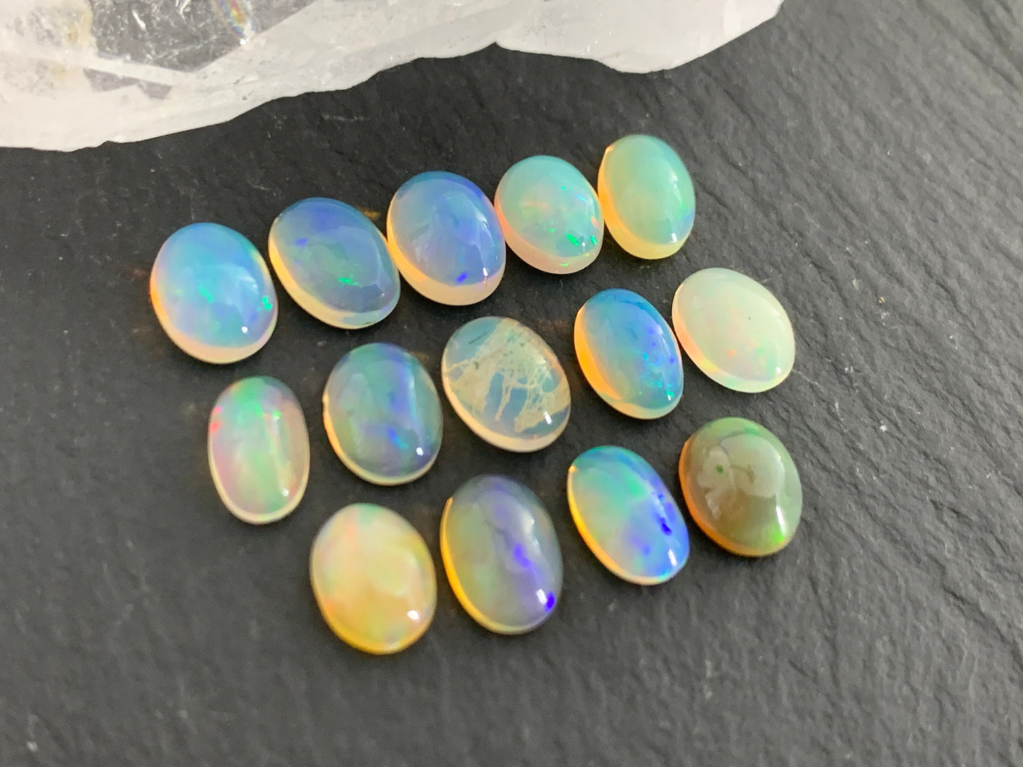 Ethiopian Opal oval 5x7mm cabochon