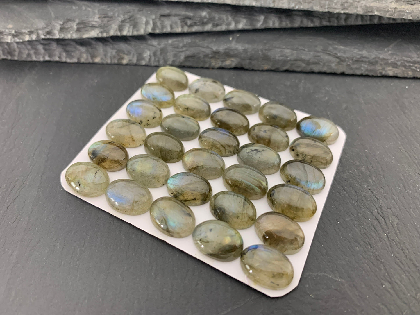 Labradorite oval 10x14mm cabochon - Calibrated cabochons