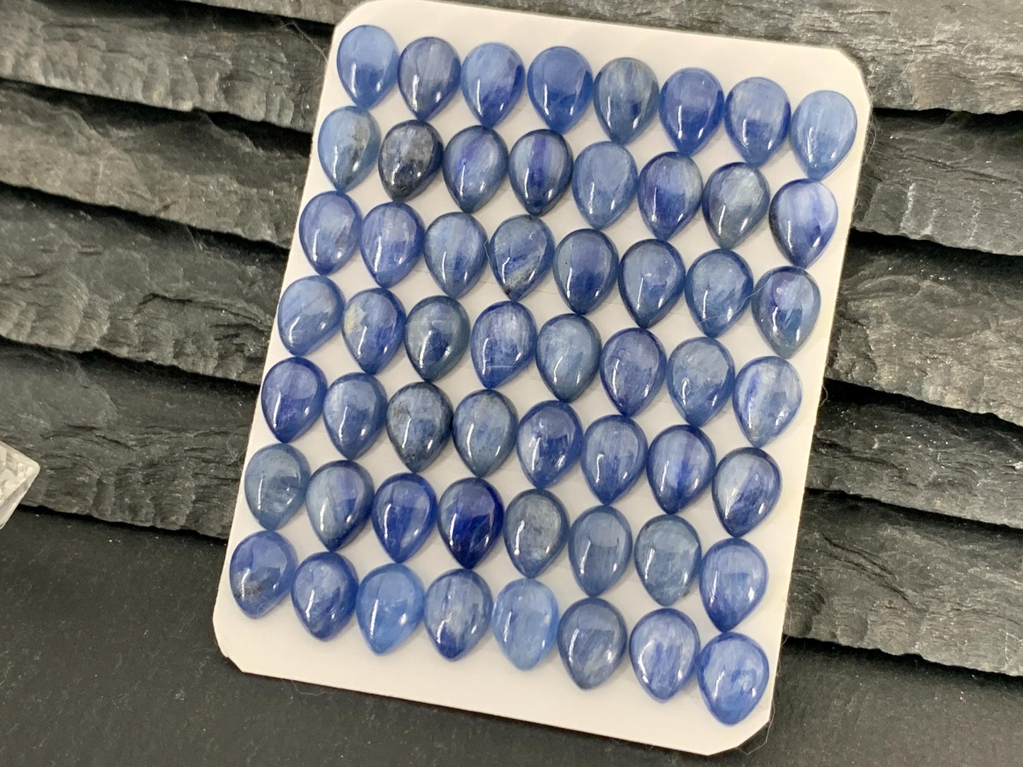Kyanite pear 6x8mm cabochon