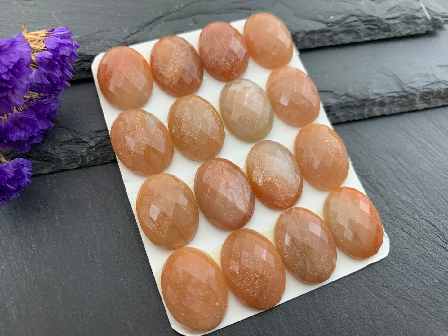 Faceted Goldsand Sunstone oval 15x20mm cabochon