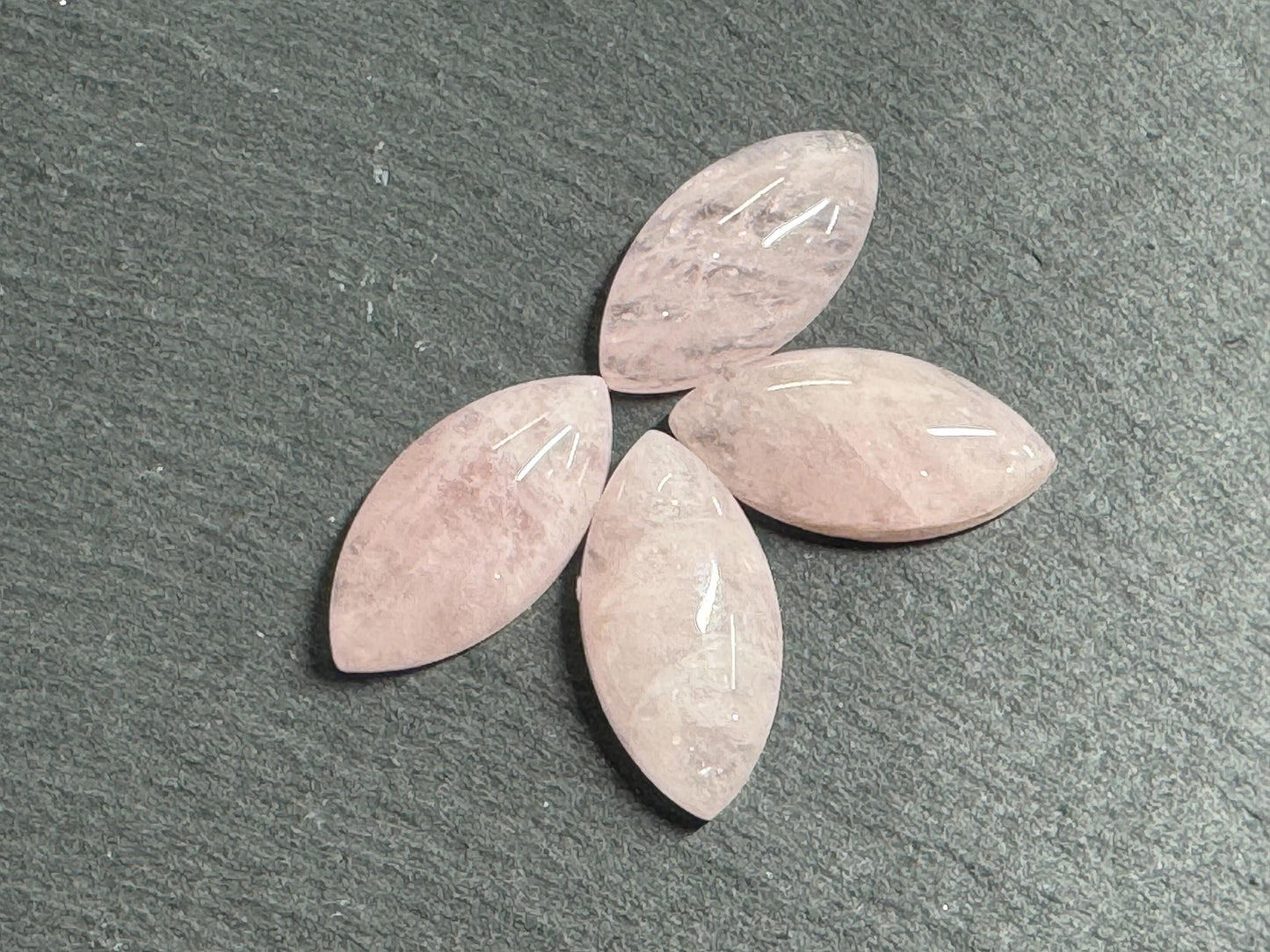 Pink Morganite marquise 10x20mm cabochon - Calibrated cabochons