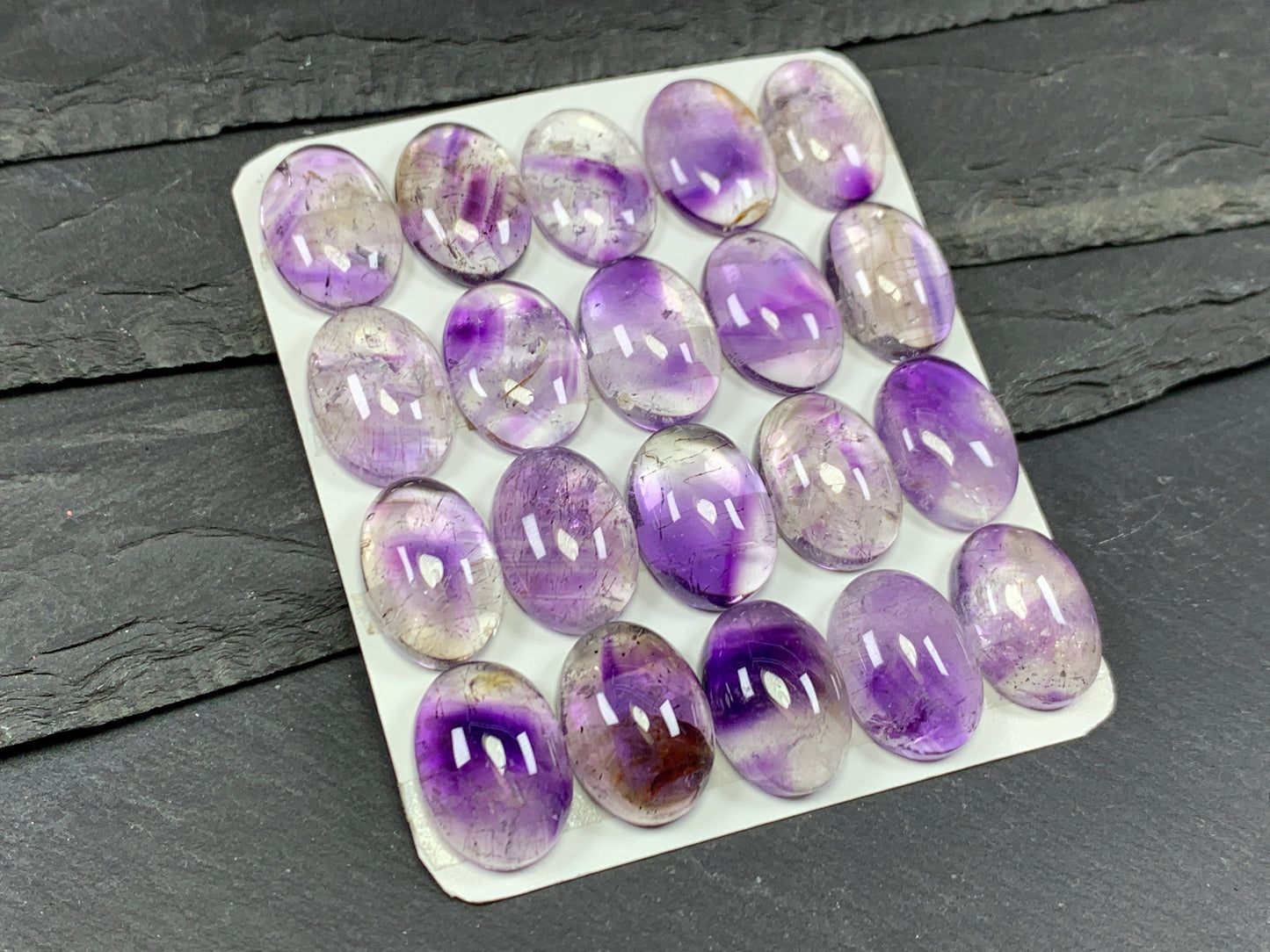 Amethyst oval 13x18mm cabochon - Calibrated cabochons
