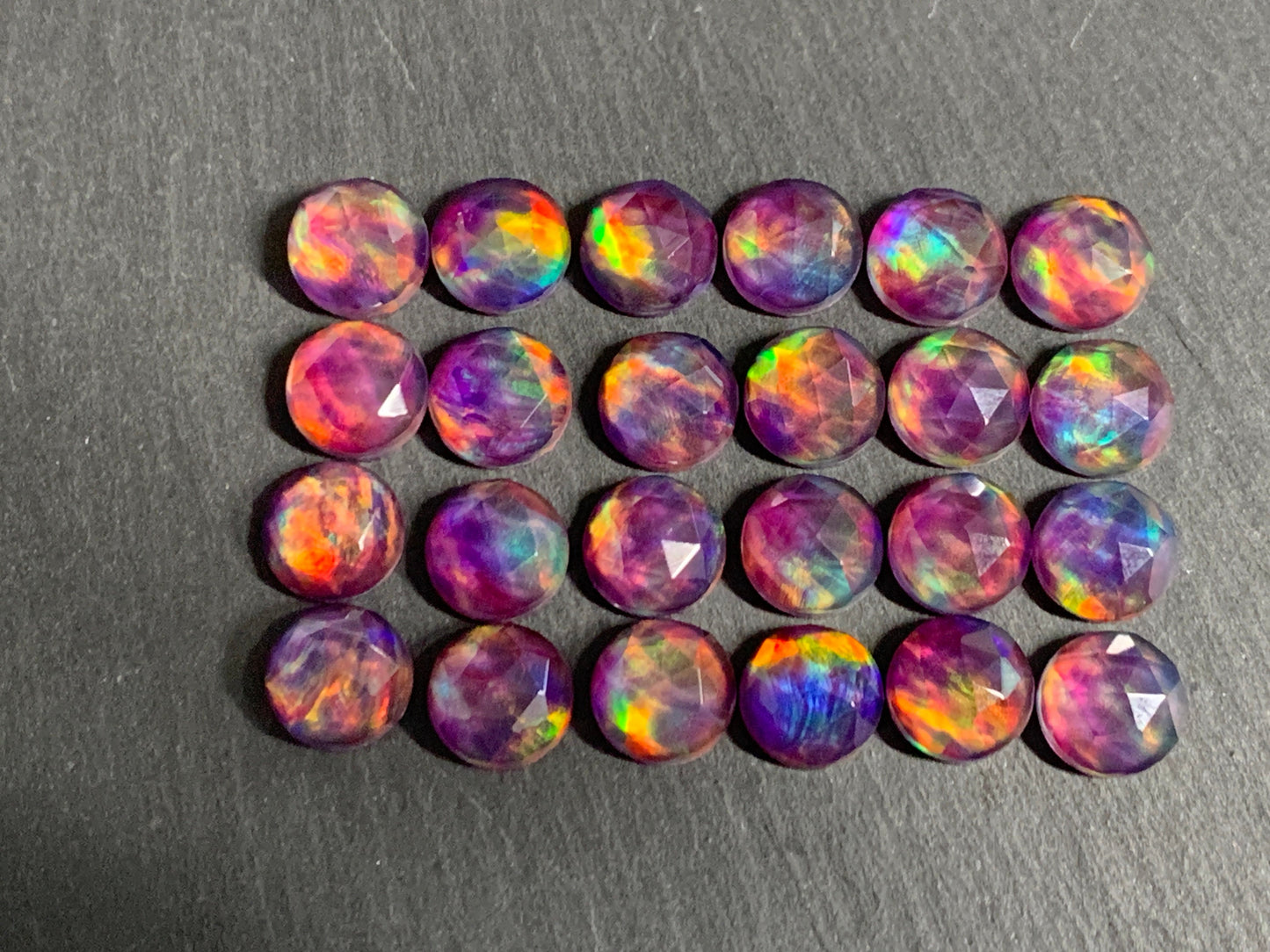 Faceted Aurora Opal round 10mm cabochon - Doublet cabochons