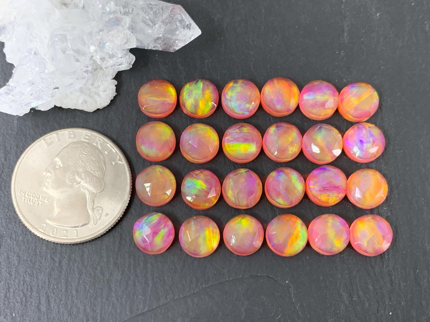 Aurora Opal round 8mm cabochon - Doublet cabochons