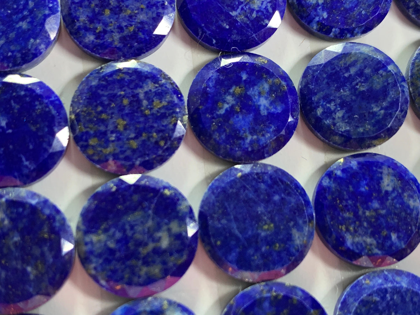 Flat Lapis Lazuli round 12mm cabochon with faceted edge - calibrated cabochons