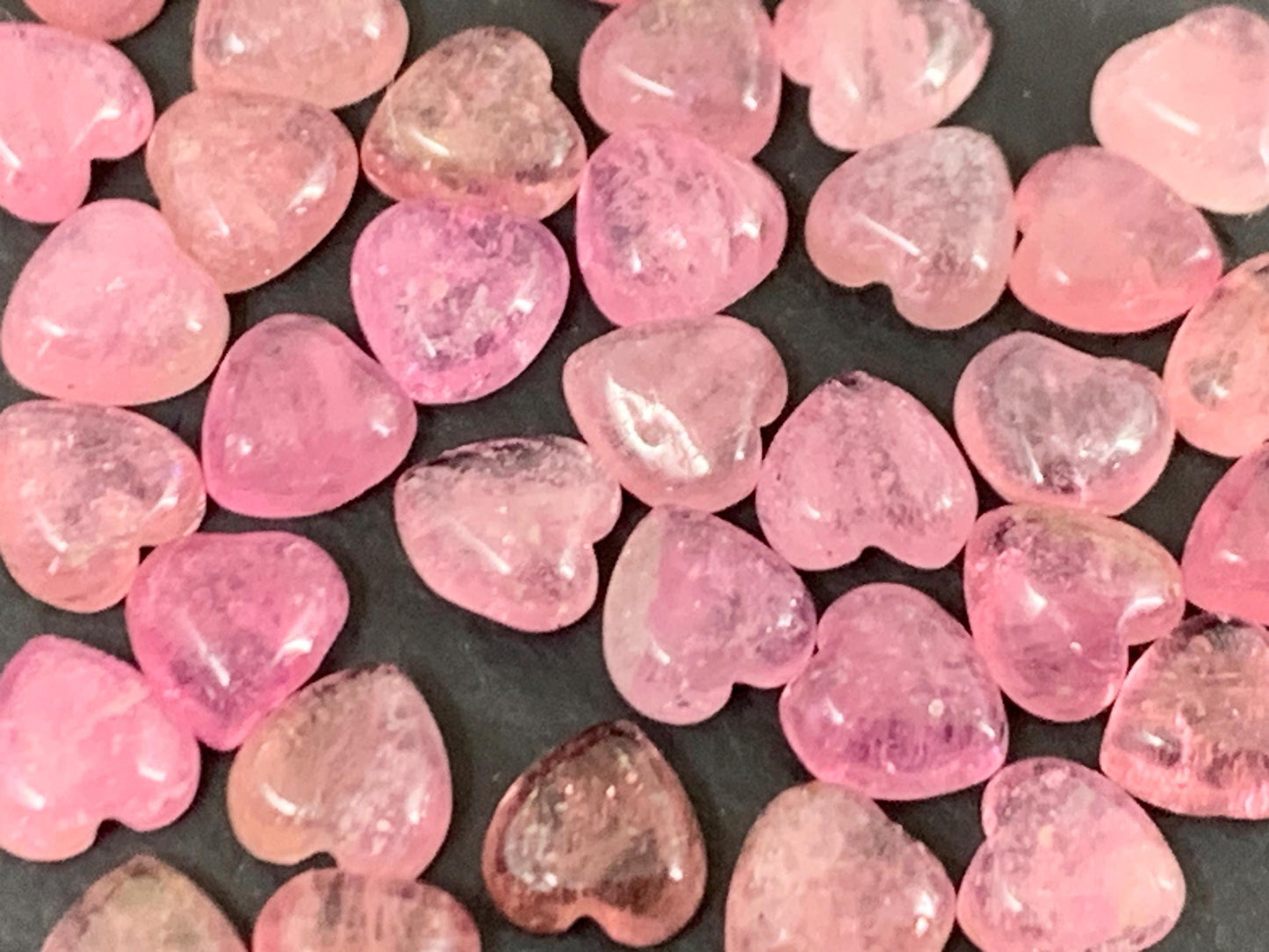 Tourmaline heart 5mm cabochon - Calibrated acbochons
