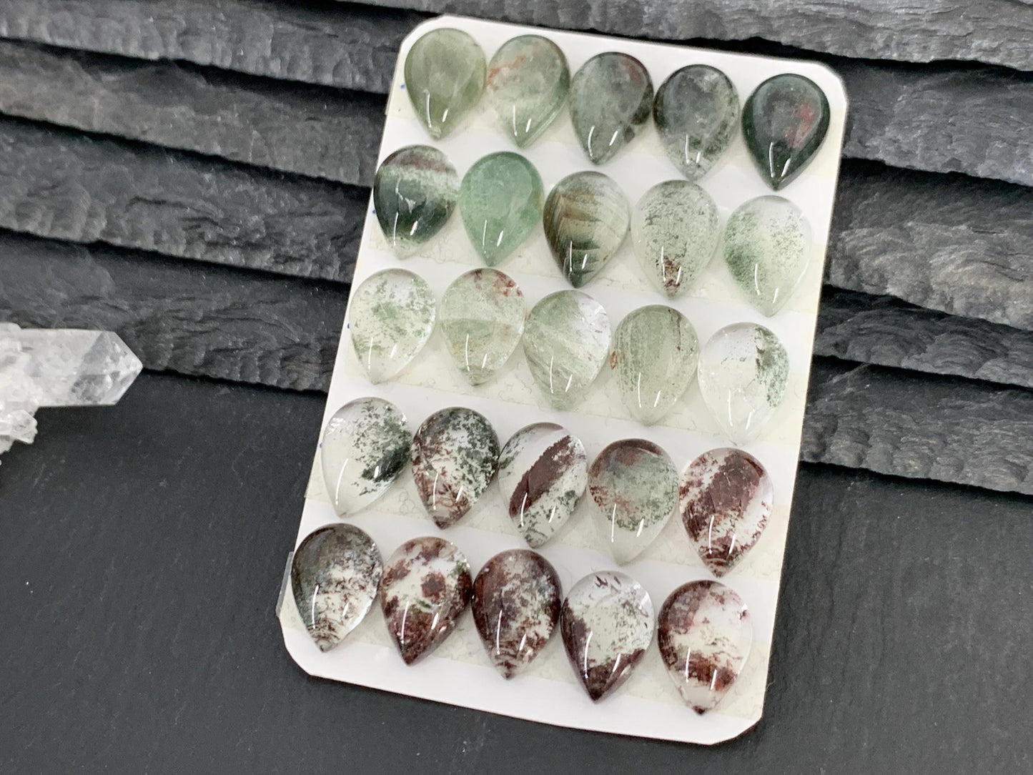 Green Phantom Crystal pear 10x14mm cabochon - Calibrated cabochons