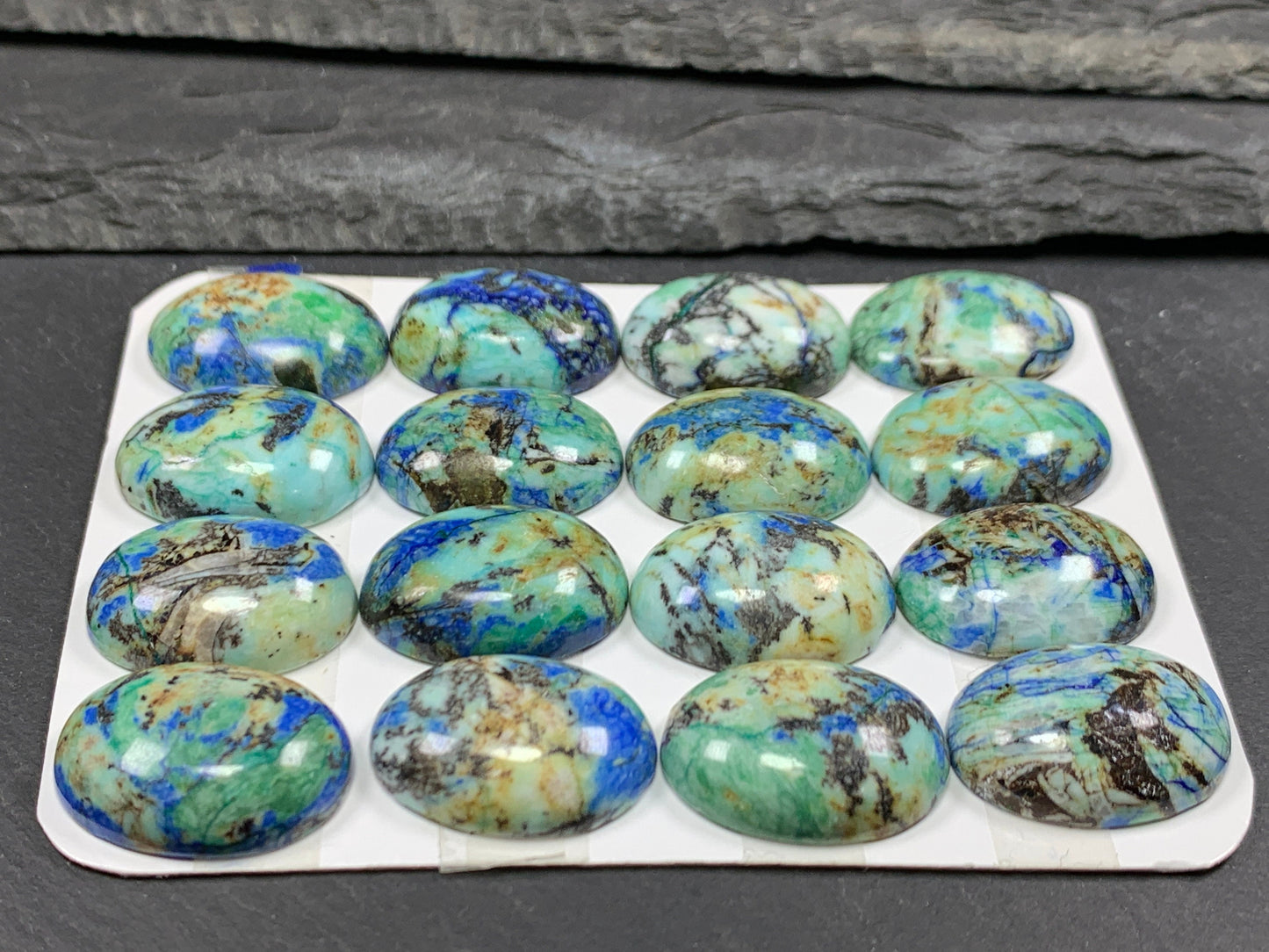 Azurite oval 15x20mm cabochon - Calibrated cabochons