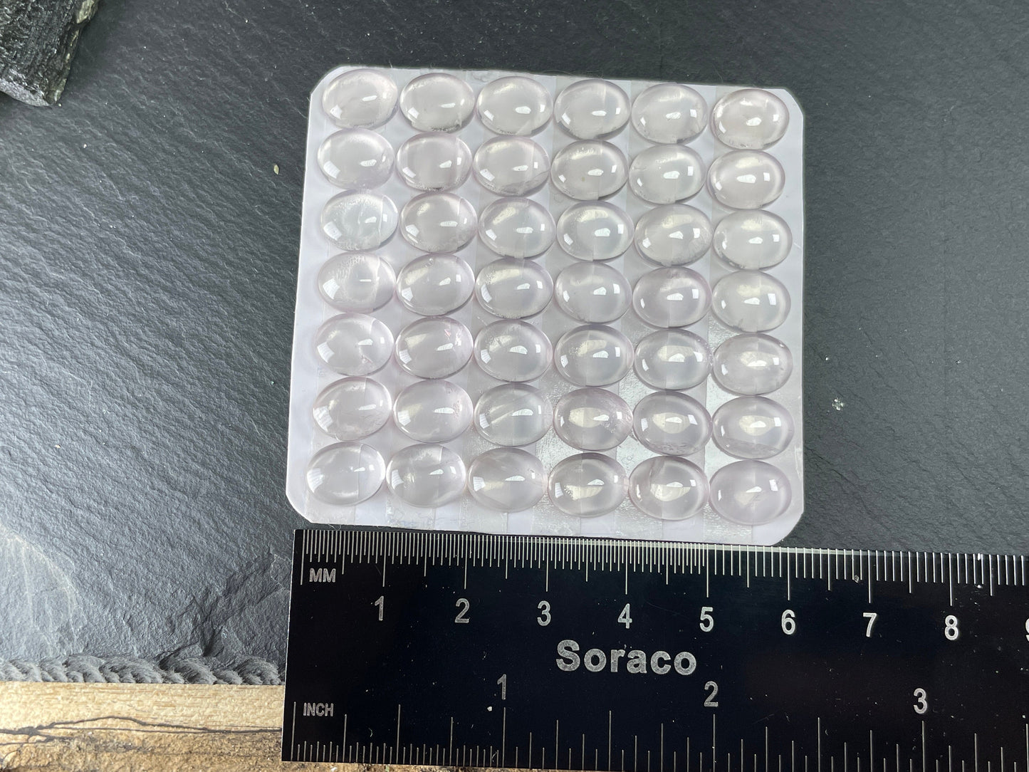 Rose Quartz oval 8x10mm cabochon - Calibrated cabochons