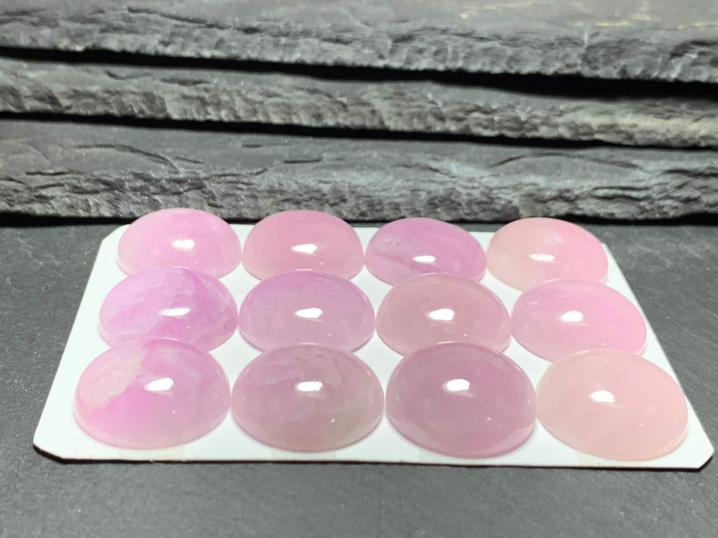 Kunzite round 20mm cabochon - Calibrated cabochons