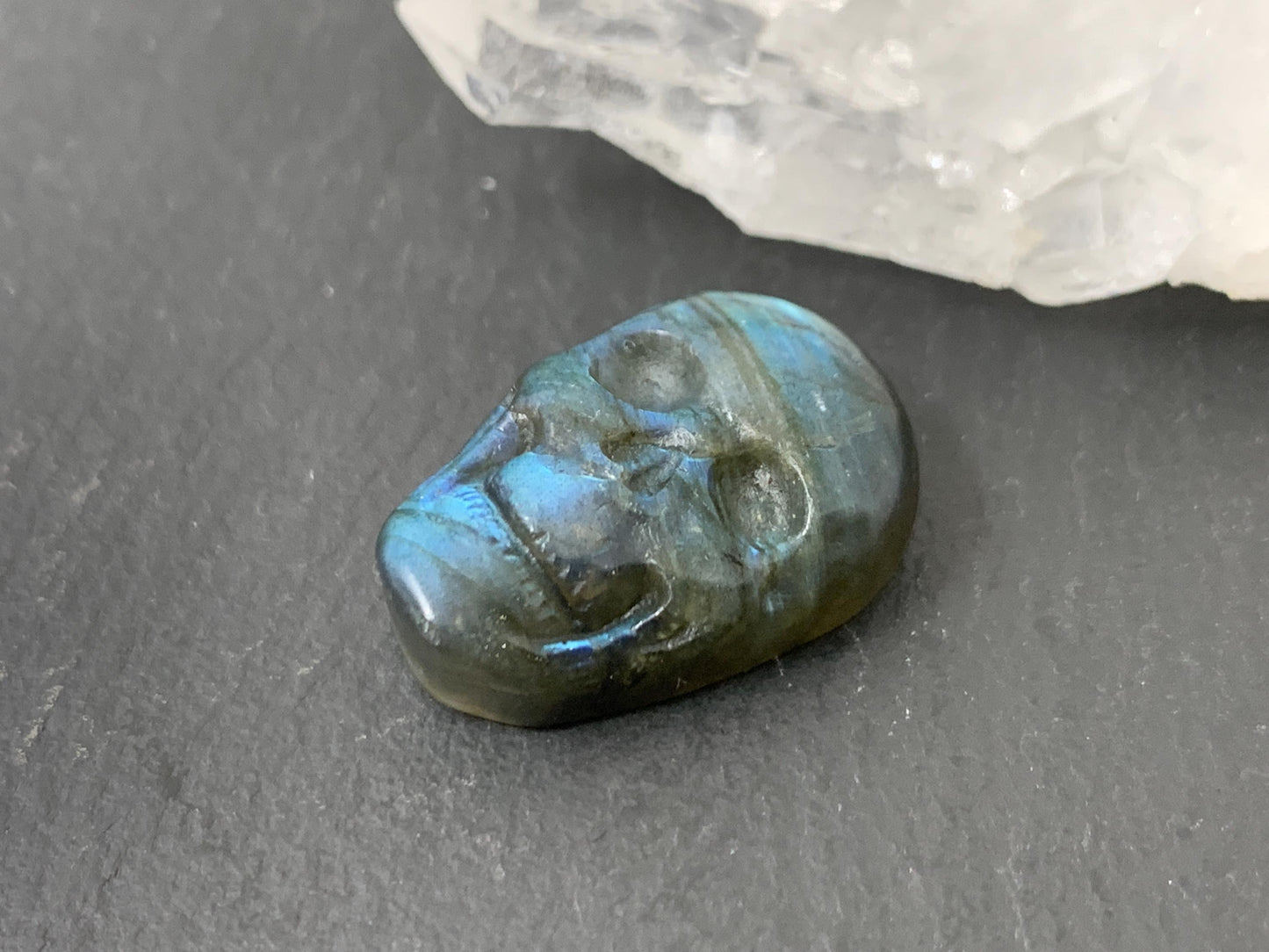 Labradorite Skull Cabochon 14x21mm – Natural Green Gemstone Flat Back Carving