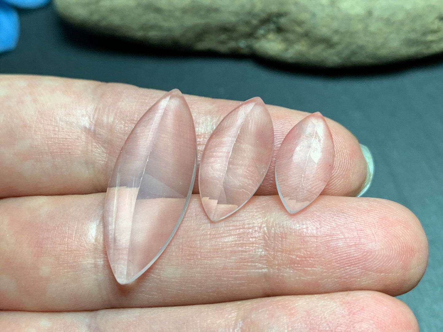 Faceted Rose Quartz marquise cabochon - Calibrated cabochons