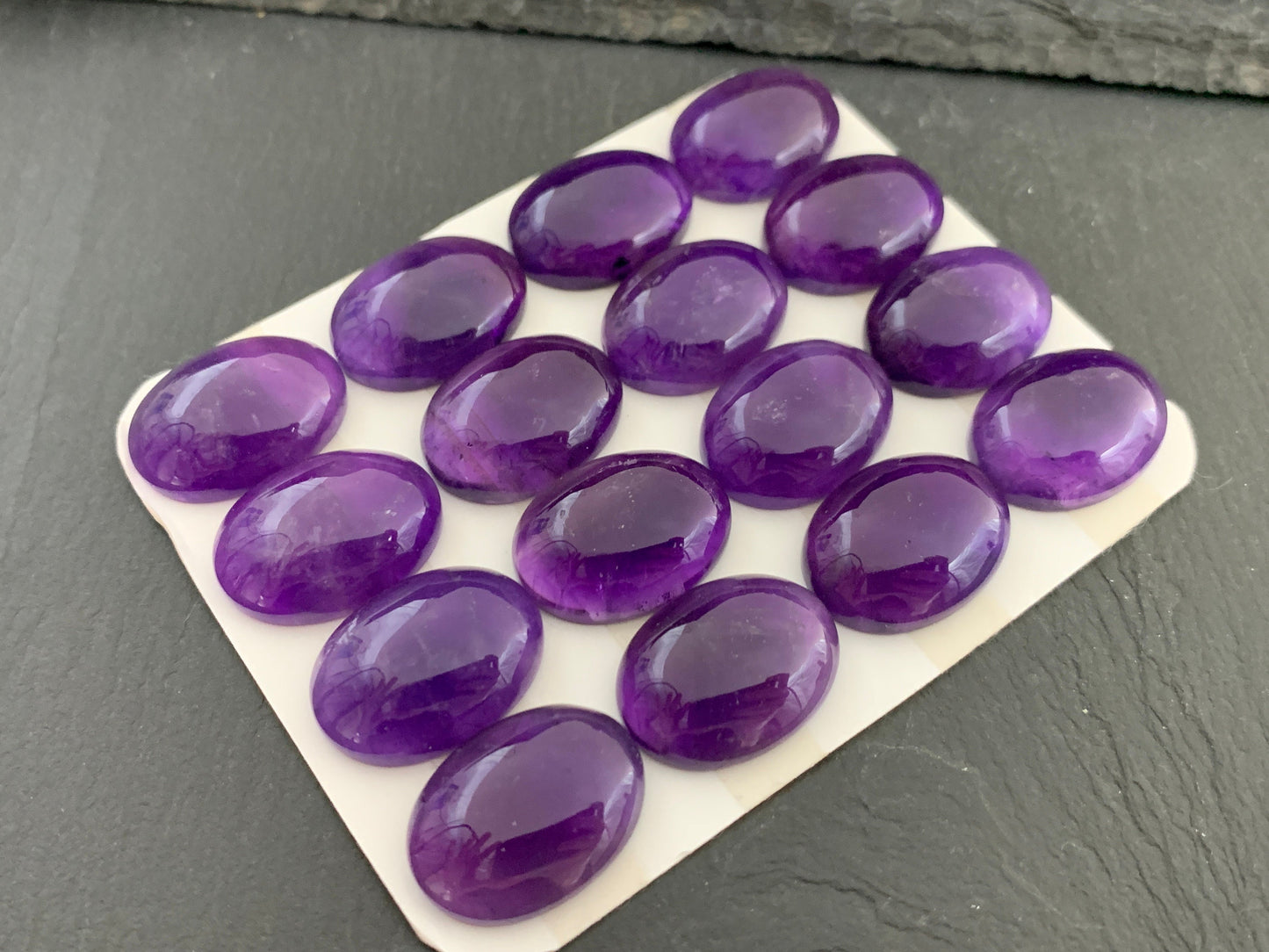Amethyst oval 15x20mm cabochon - Calibrated cabochons