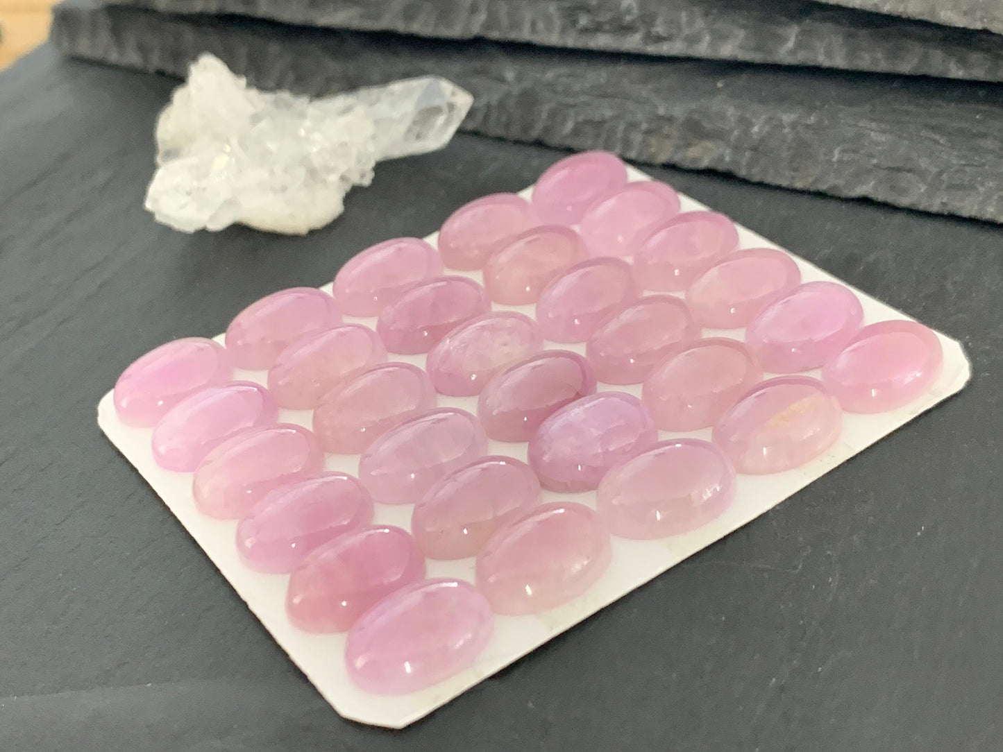 Kunzite oval 10x14mm cabochon - Calibrated Cabochons