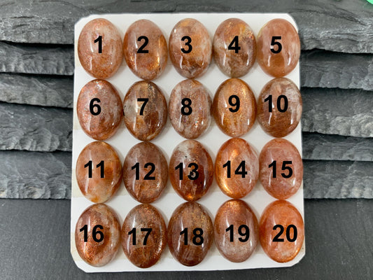 Sunstone oval 13x18mm cabochon - Calibrated cabochons