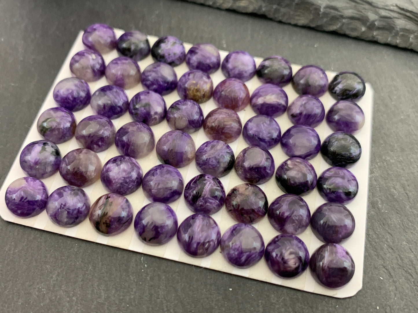 Charoite round 8mm cabochon - Calibrated cabochons