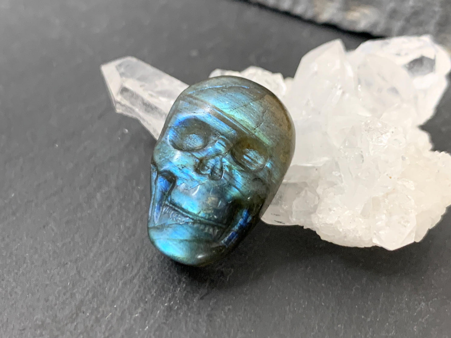 Labradorite Skull Cabochon 14x21mm – Natural Green Gemstone Flat Back Carving