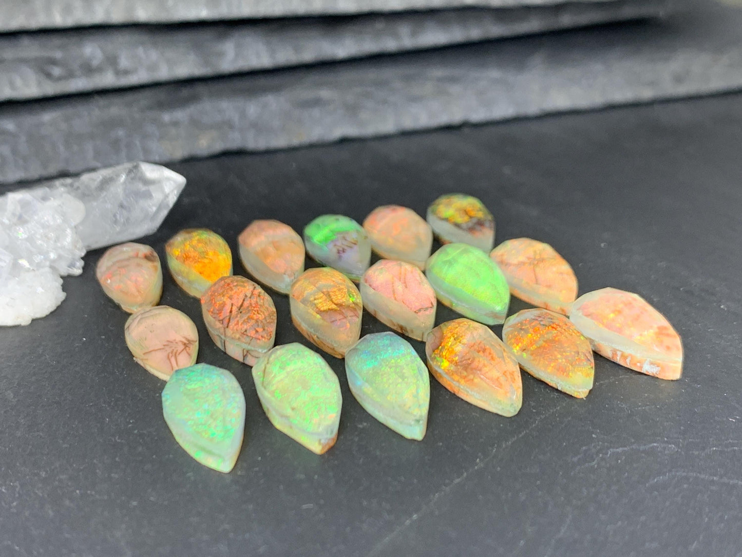 Faceted Monarch Opal pear 7x15mm doublet cabochons - Doublet cabochons