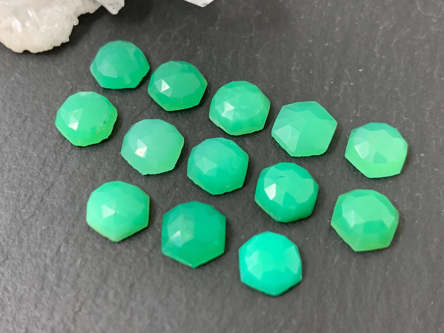 Faceted Chrysoprase hexagon 6mm cabochon